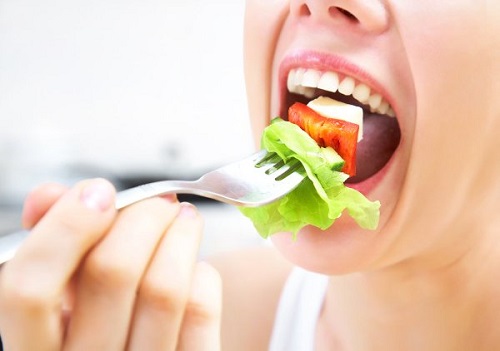 Làm răng sứ phải kiêng gì để duy trì răng chắc khỏe?-3